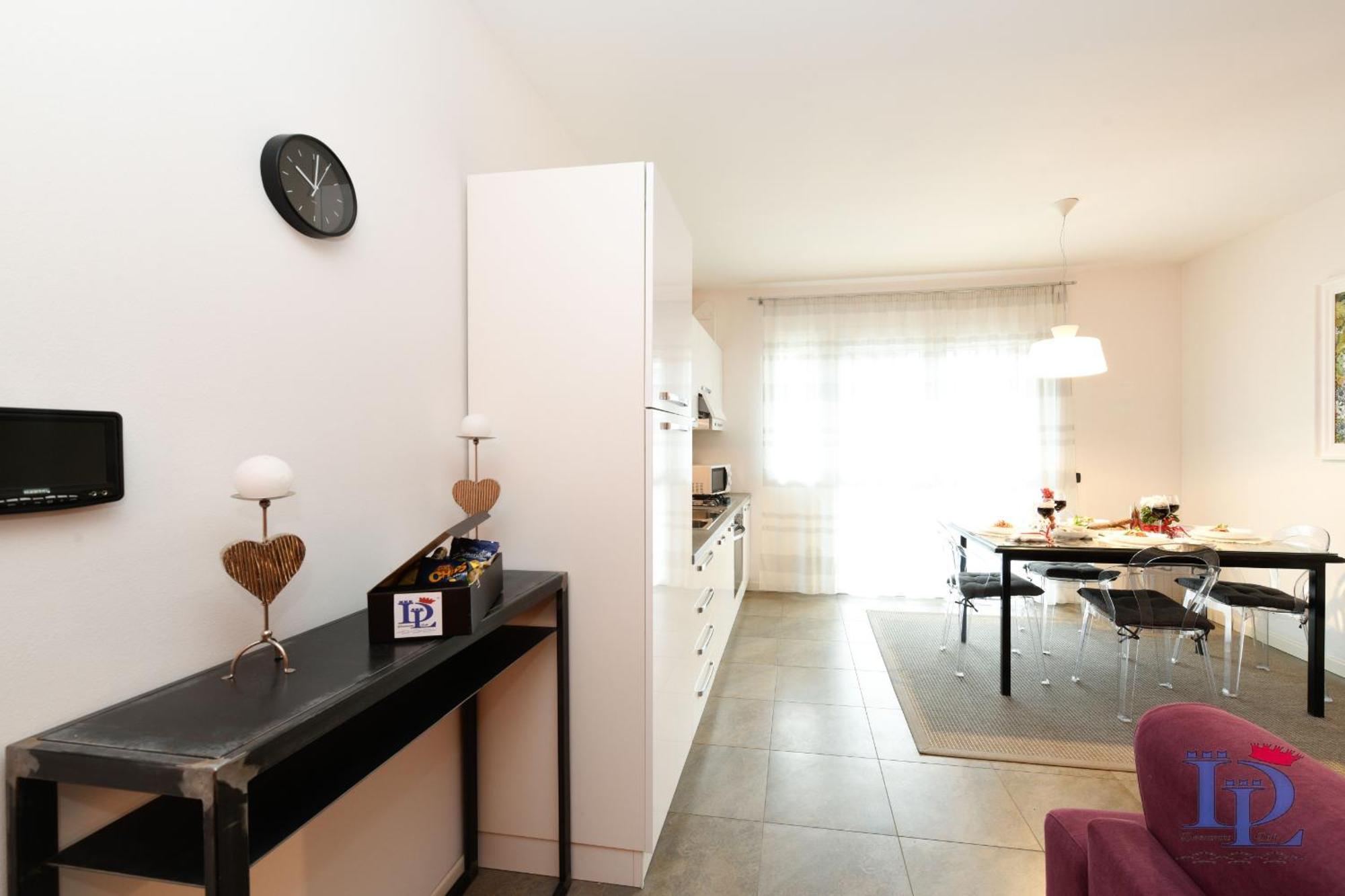 דסנזאנו דל גארדה Desenzanoloft Official Partner Marriott Homes & Villas -The Wind Rose Renovation 2025 מראה חיצוני תמונה